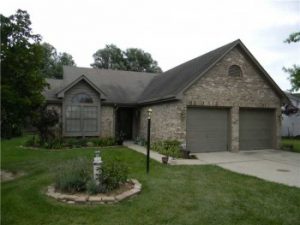 01-_-7803-Winding-Creek-Indianapolis-Home-for-Sale-by-Lugar-Team-317-572-5033-350x263-2.jpg